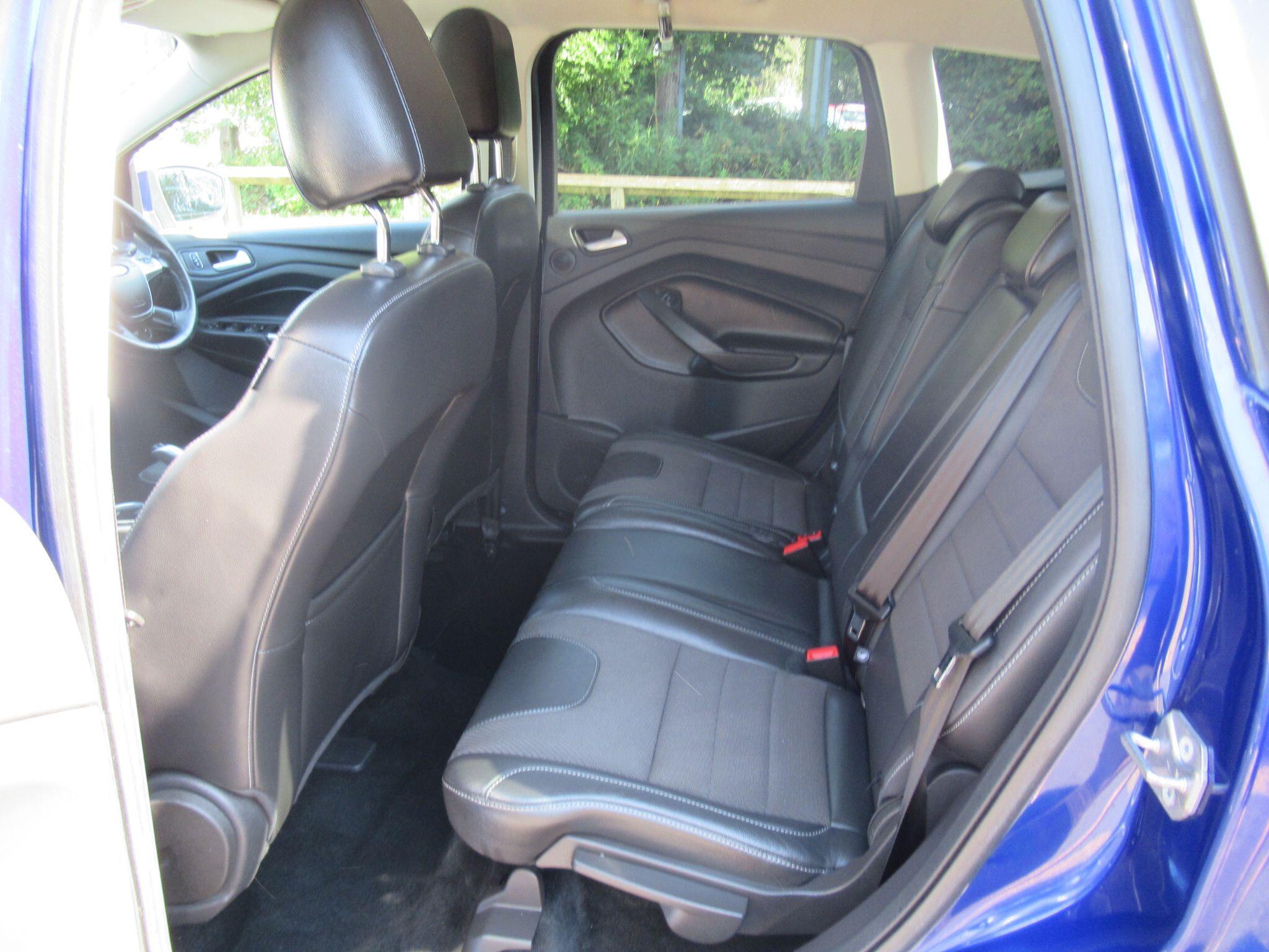 Ford Kuga - Image 15