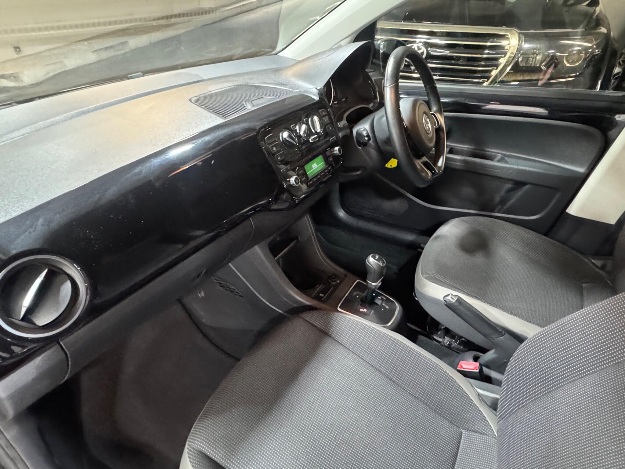 Volkswagen up! - Image 10