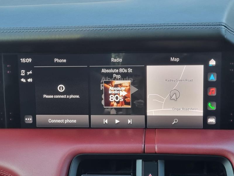 Porsche Taycan - Image 18