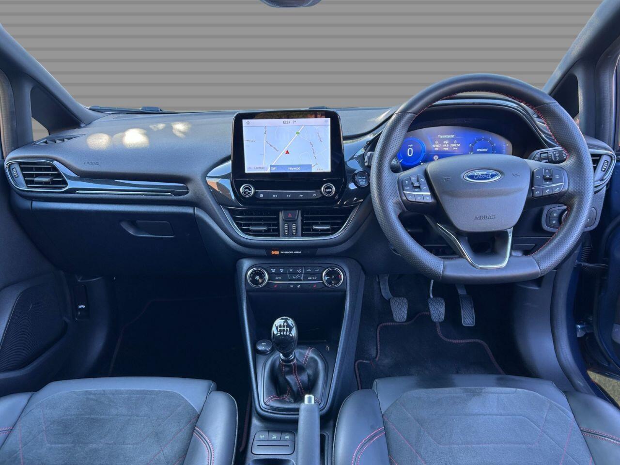 Ford Fiesta - Image 19