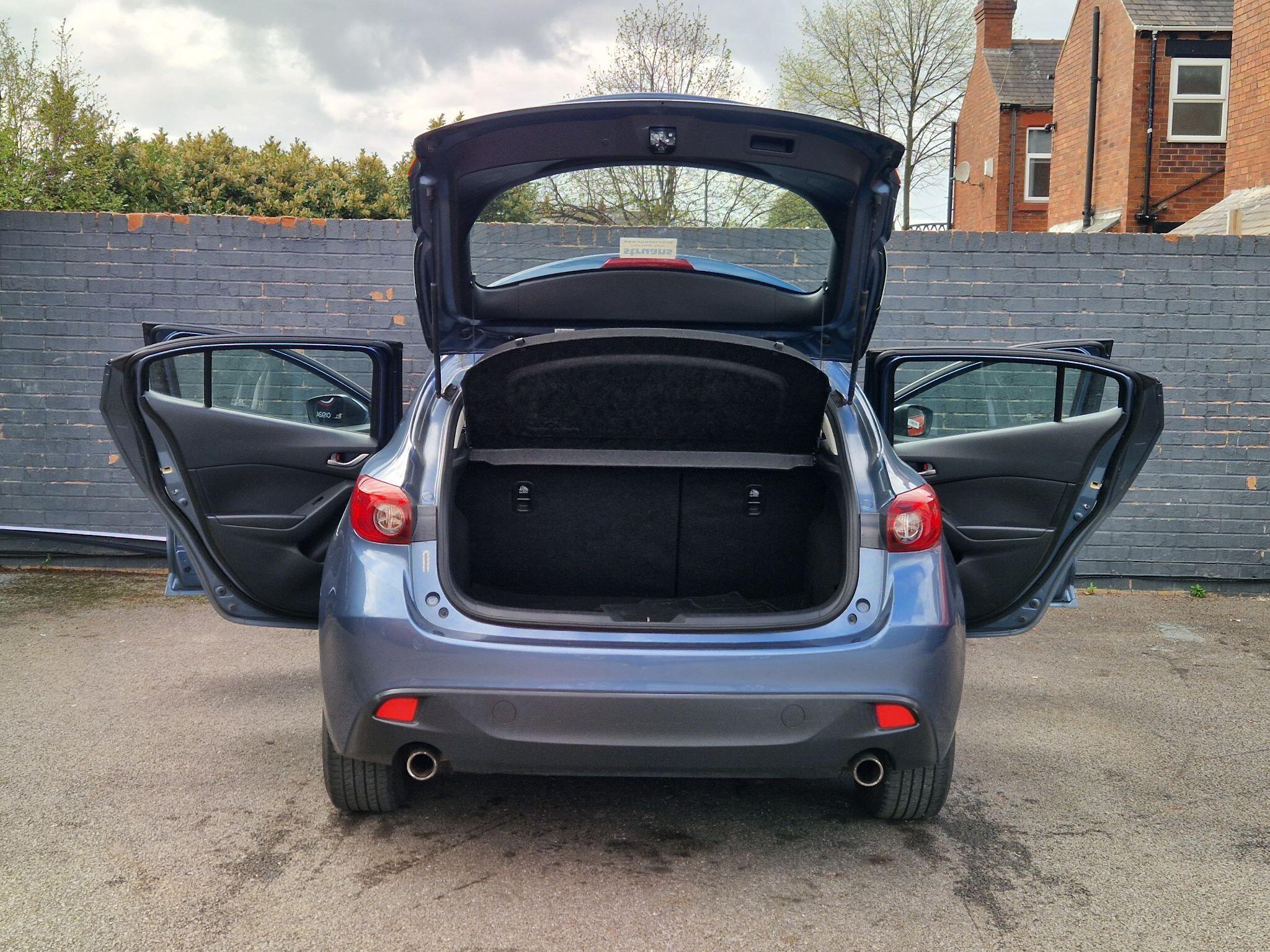 Mazda MAZDA3 - Image 20