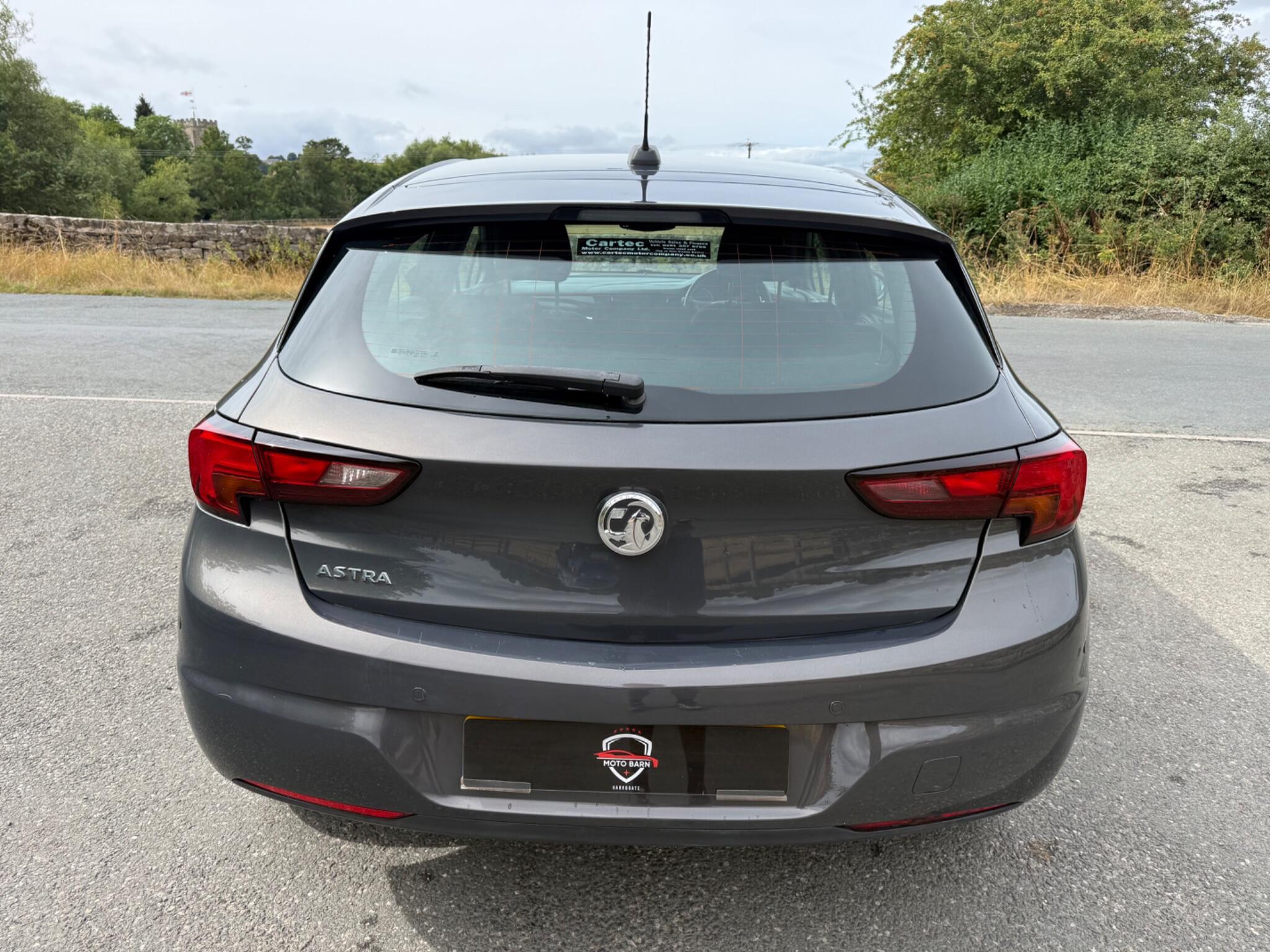 Vauxhall Astra - Image 17