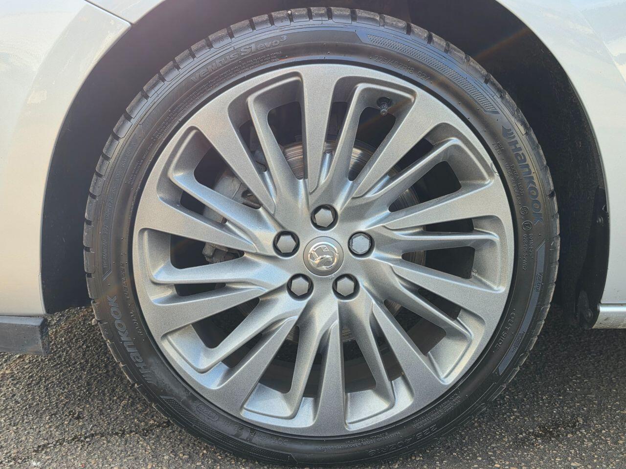 Vauxhall Astra - Image 8