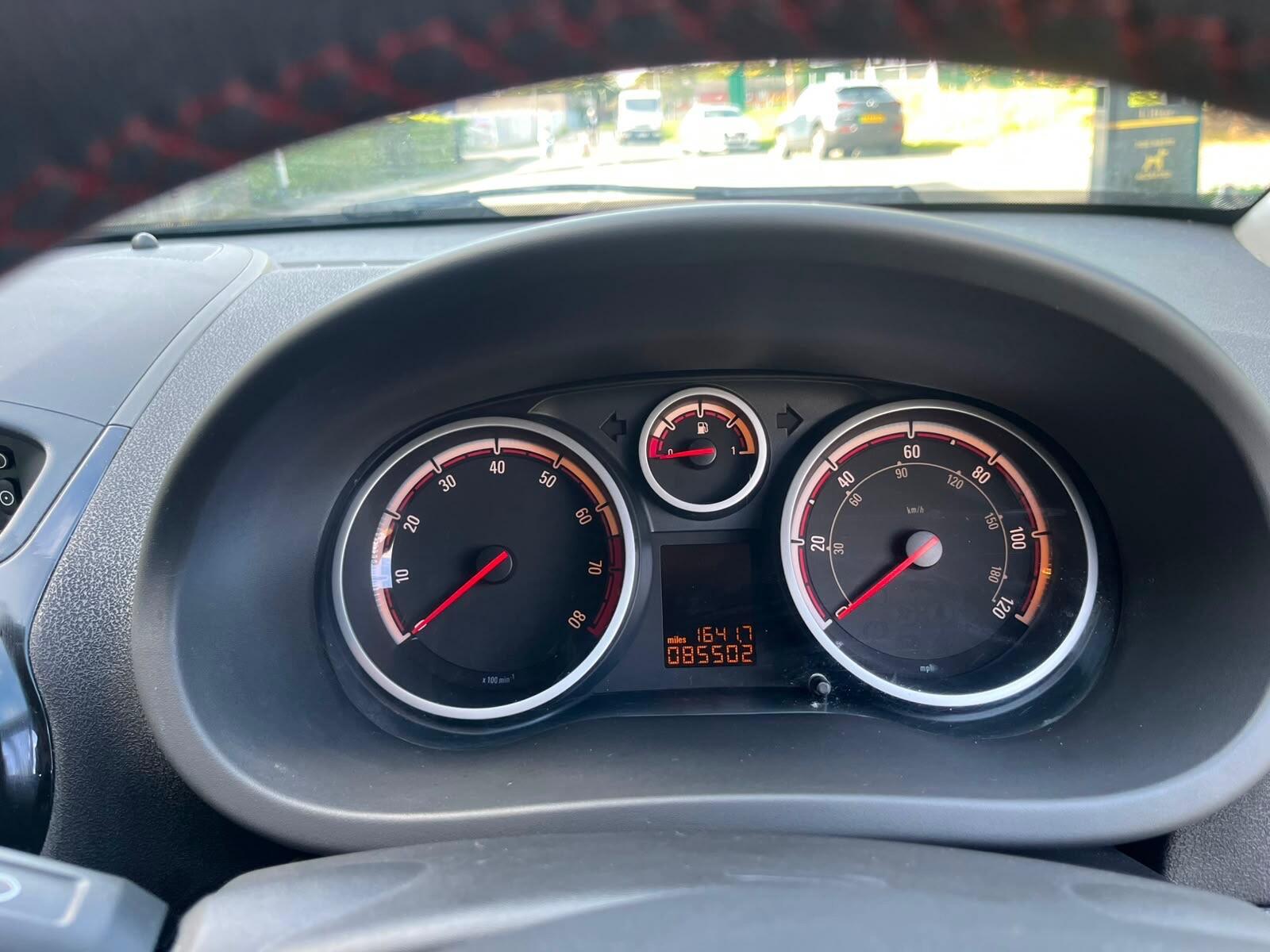 Vauxhall Corsa - Image 16