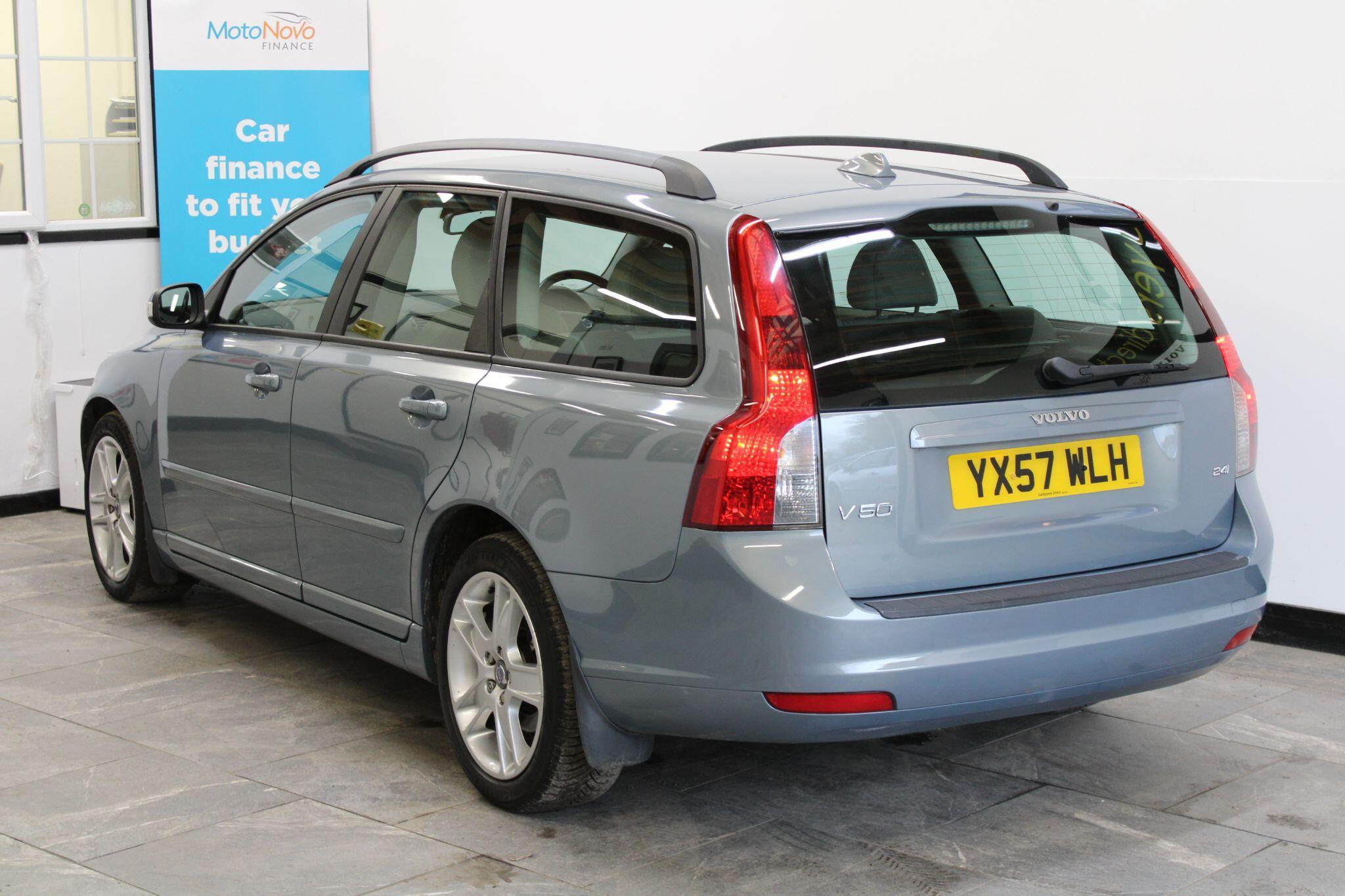 Volvo V50 - Image 18