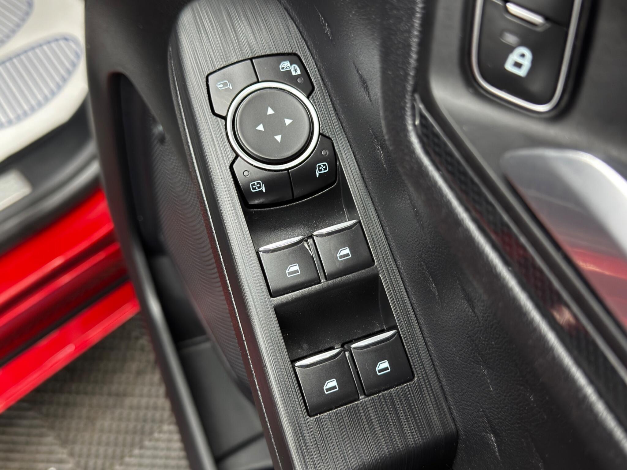 Ford Kuga - Image 44