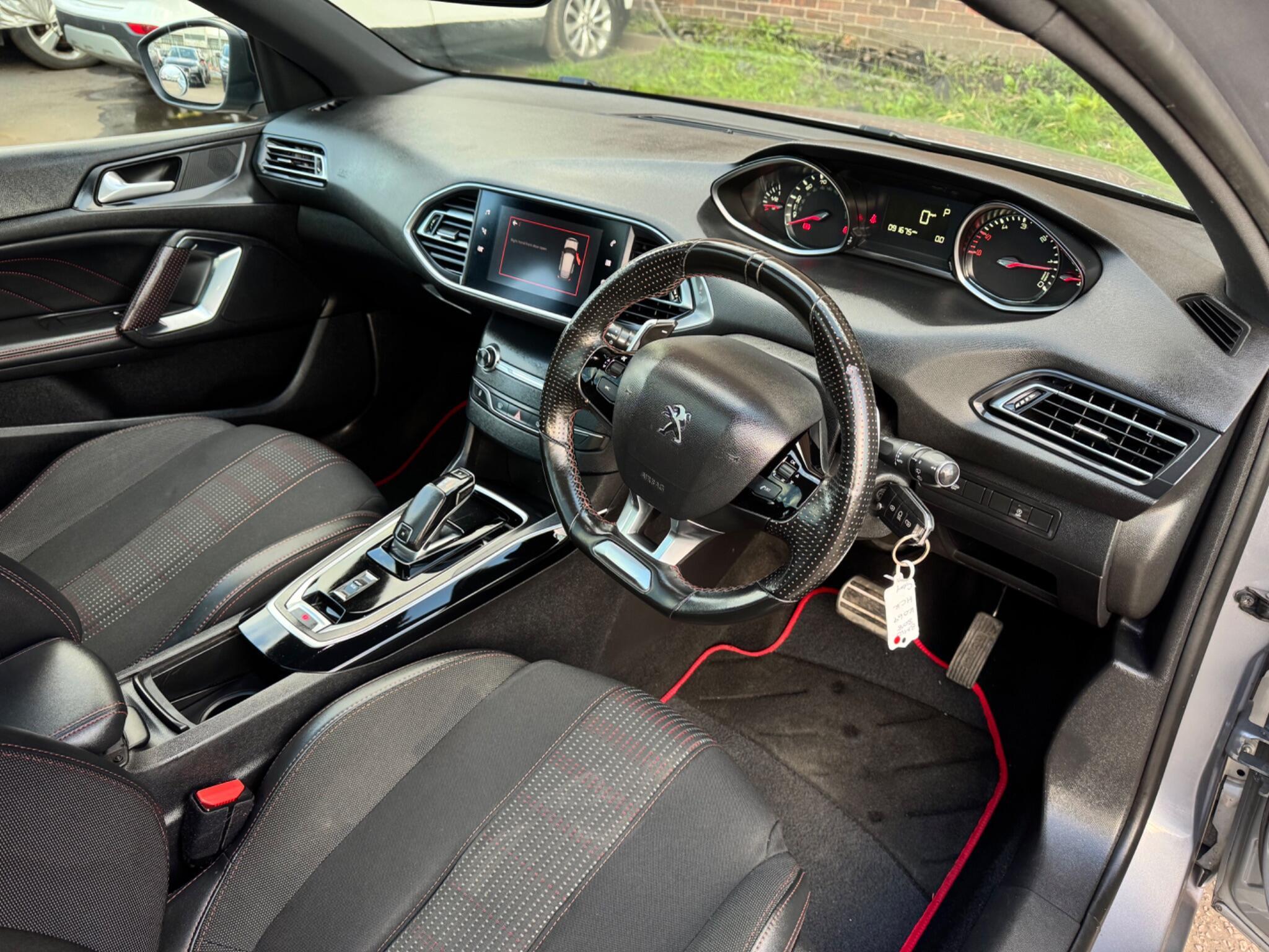 Peugeot 308 - Image 25