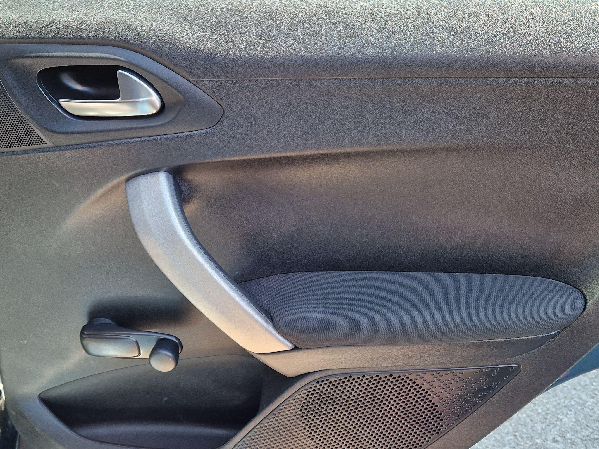Peugeot 2008 - Image 35