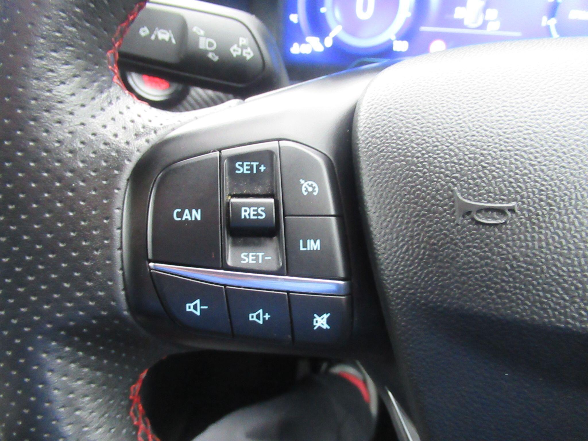 Ford Fiesta - Image 25