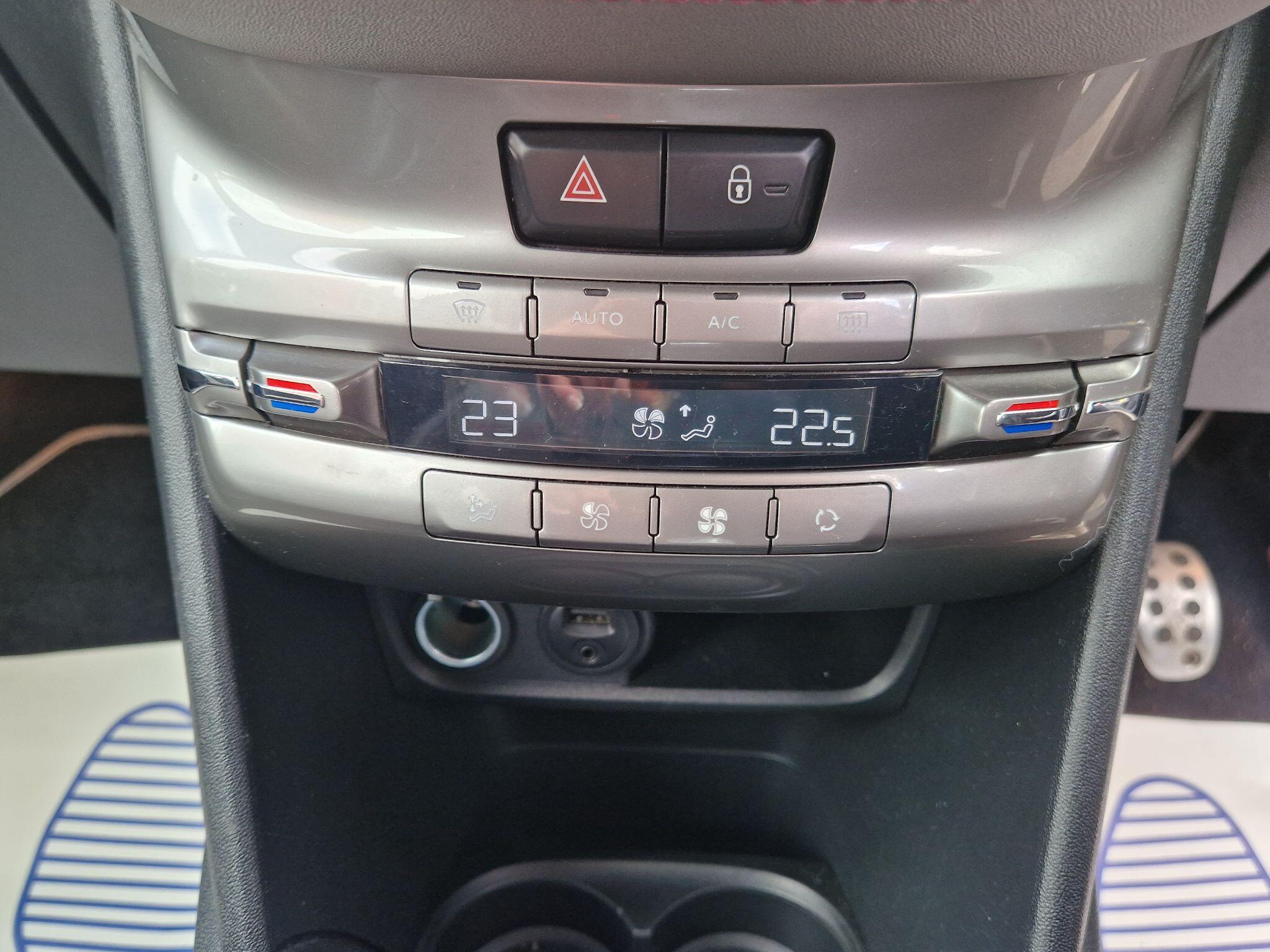 Peugeot 208 - Image 45