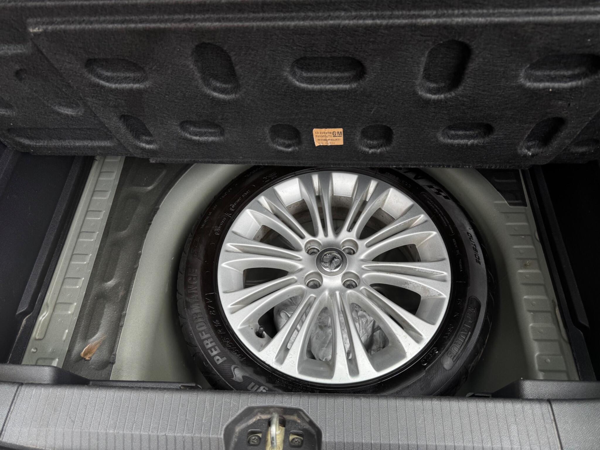 Vauxhall Corsa - Image 16