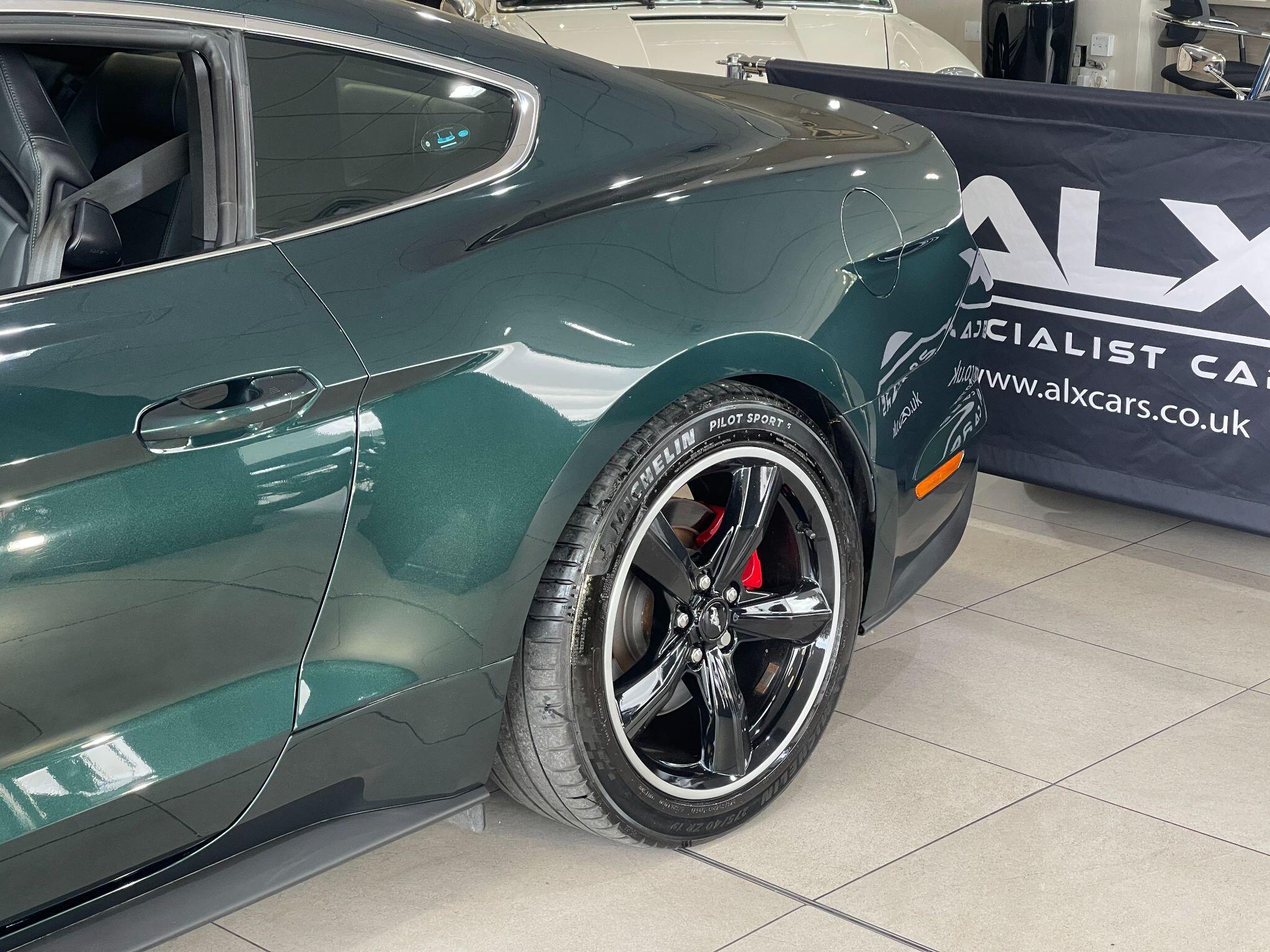 Ford Mustang - Image 19