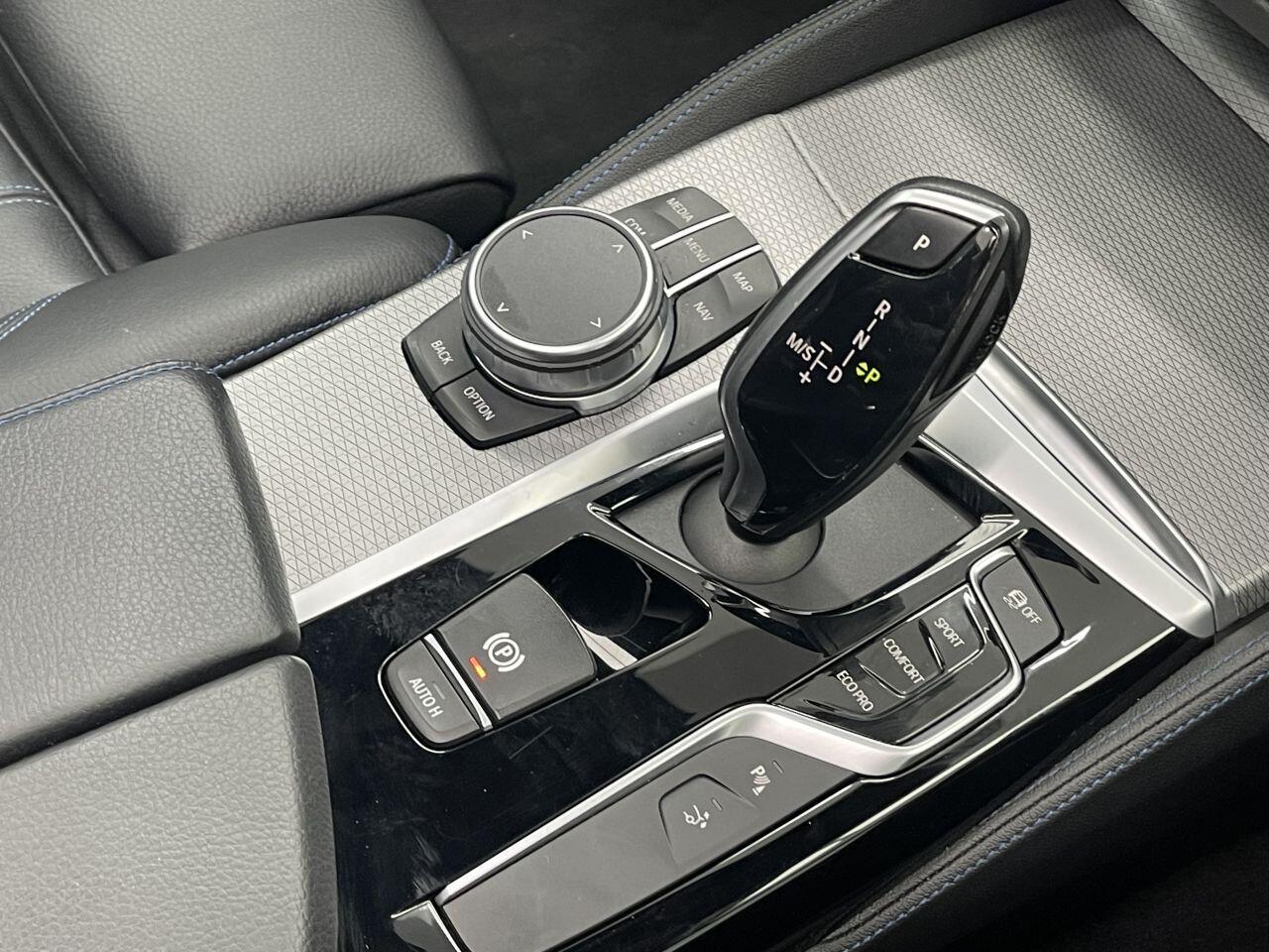 BMW 6 SERIES GRAN TURISMO - Image 40