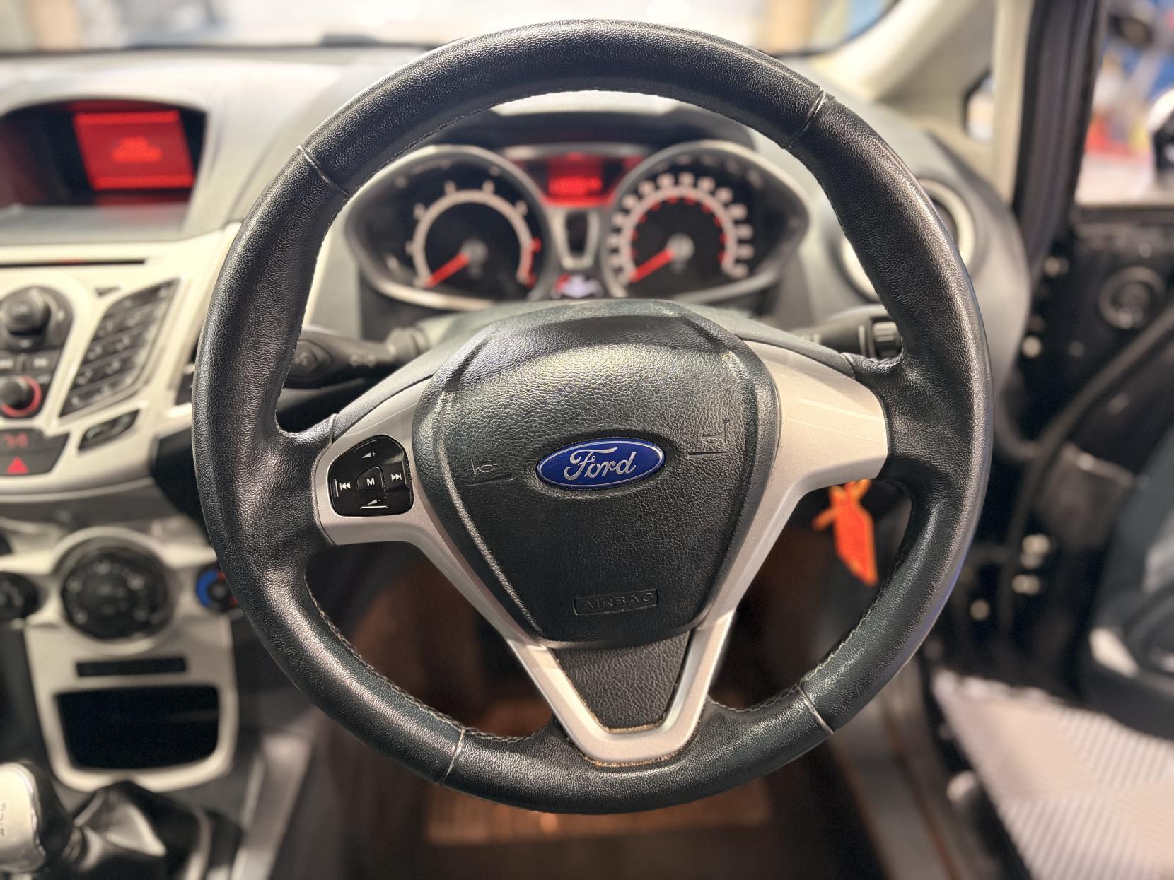 Ford Fiesta - Image 20