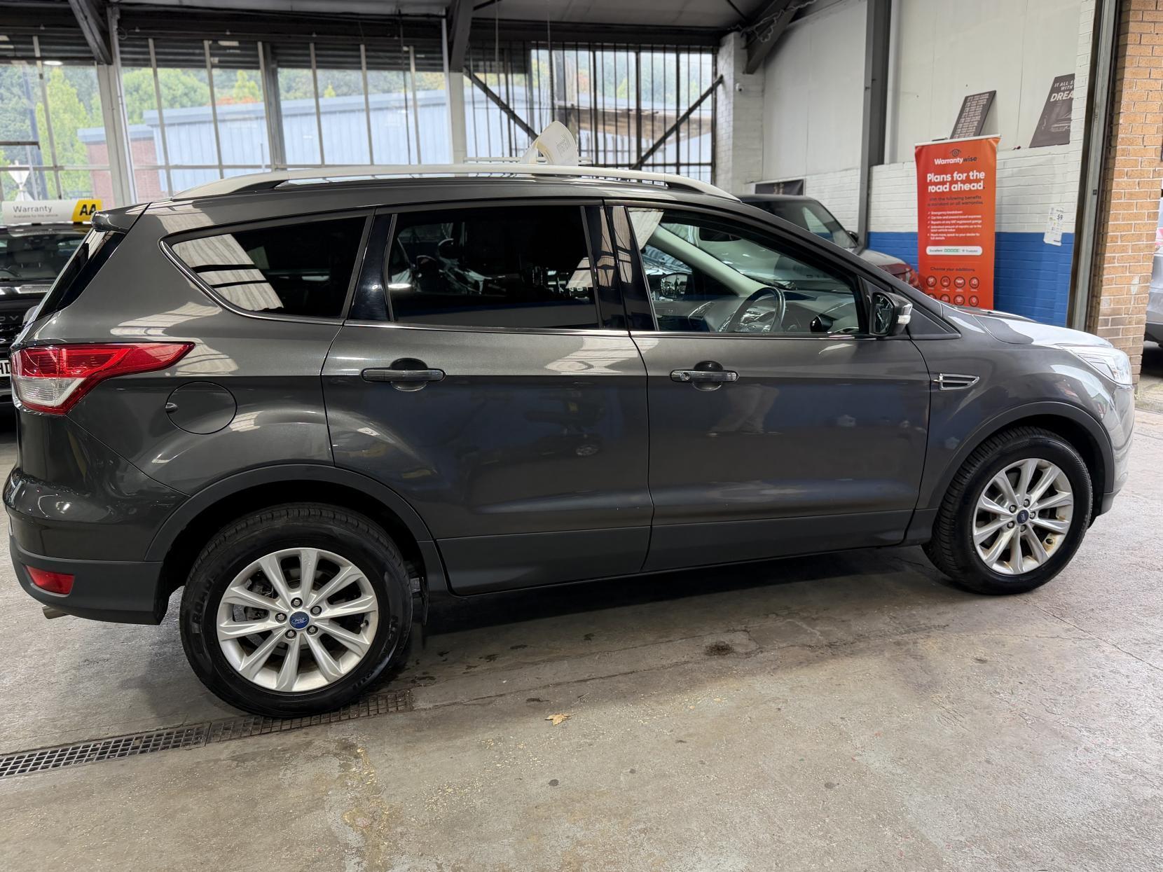 Ford Kuga - Image 6