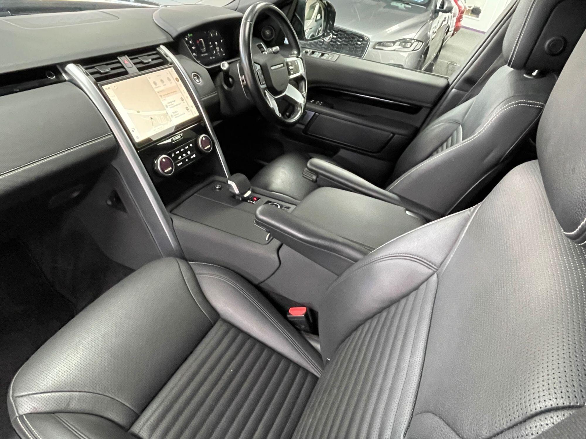 Land Rover Discovery - Image 31