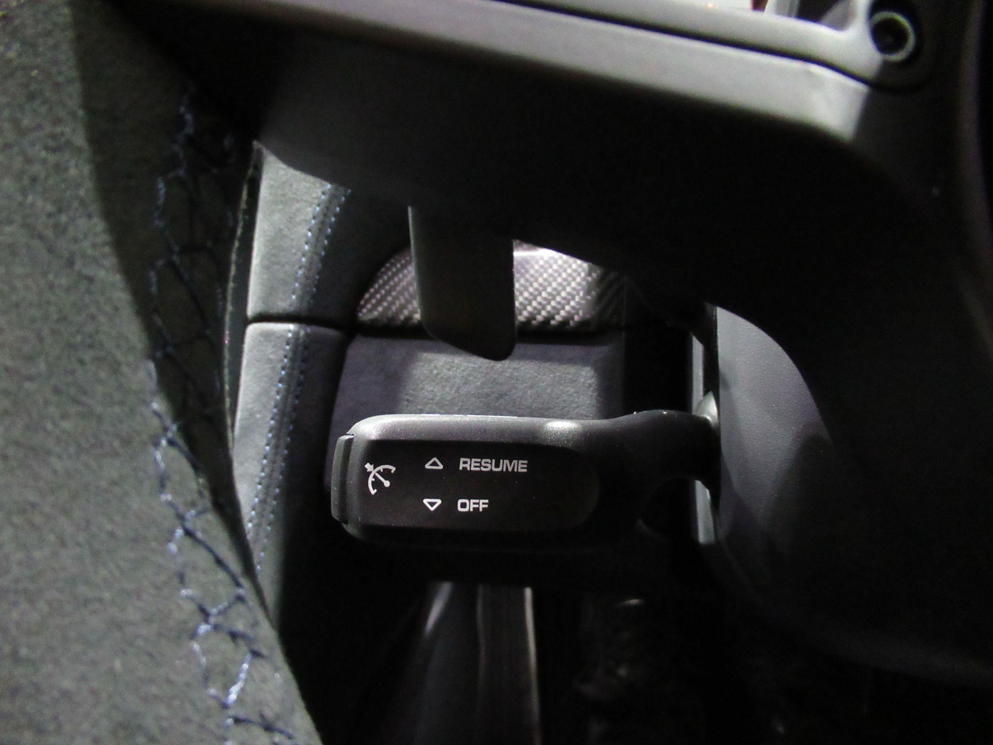 Porsche 718 Cayman - Image 48