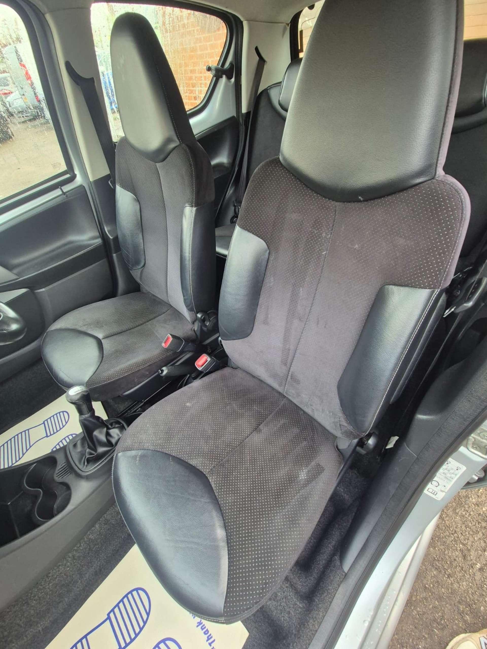 Toyota Aygo - Image 31