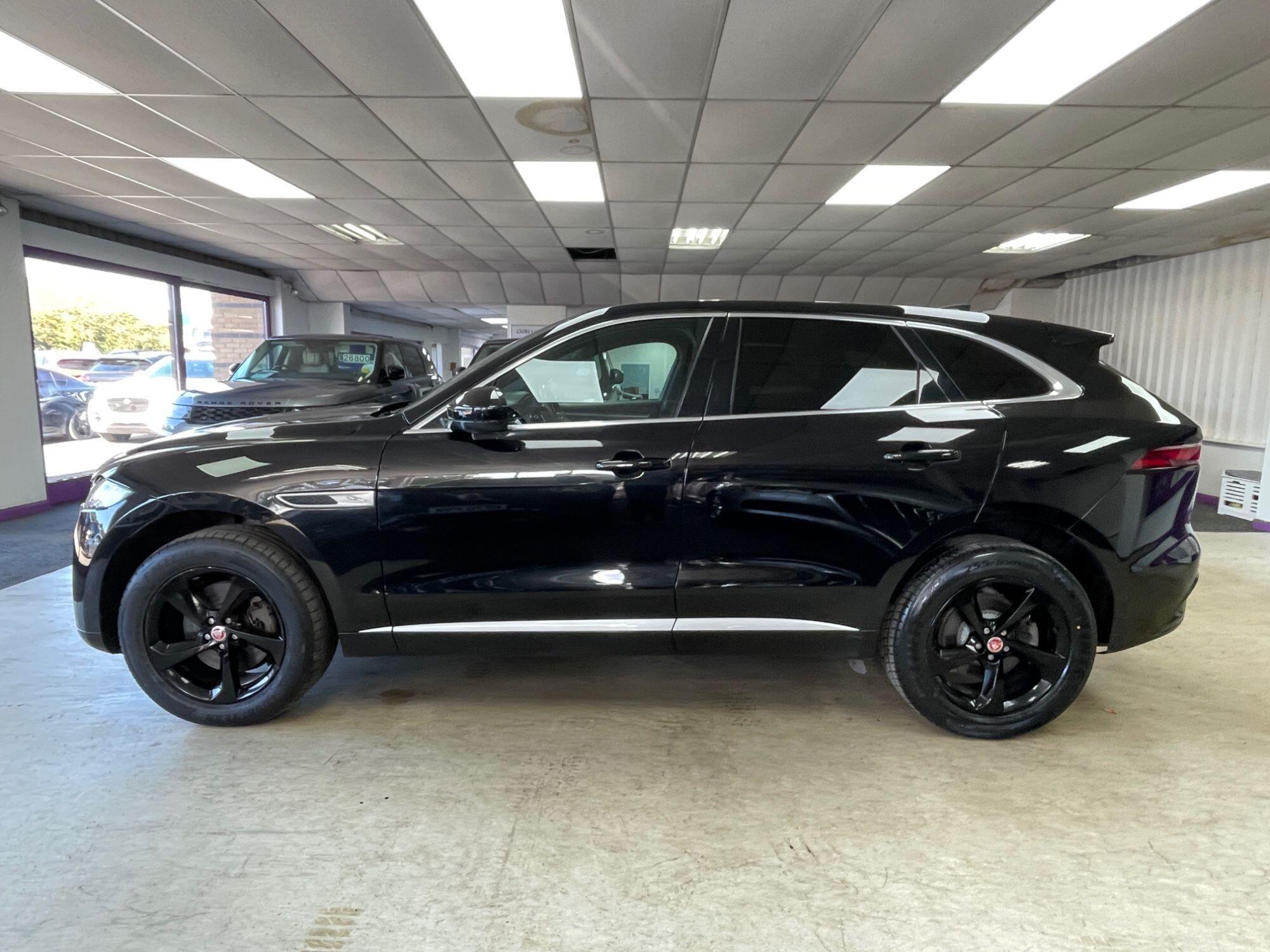 Jaguar F-Pace - Image 12