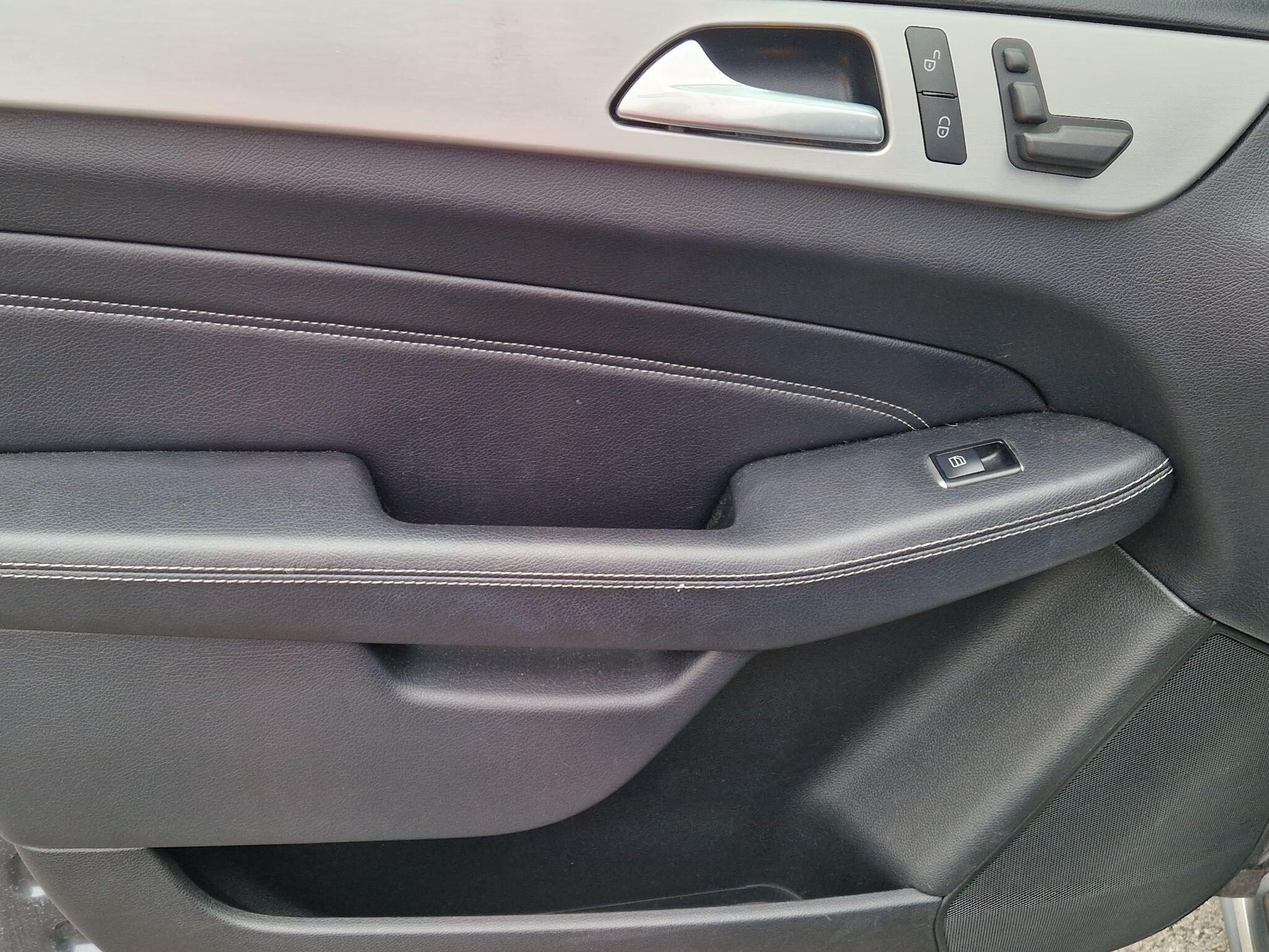 Mercedes M Class - Image 54