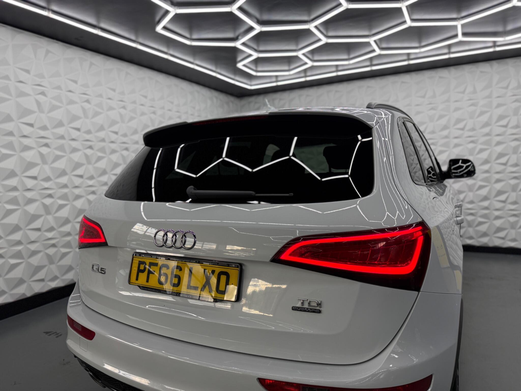Audi Q5 - Image 17