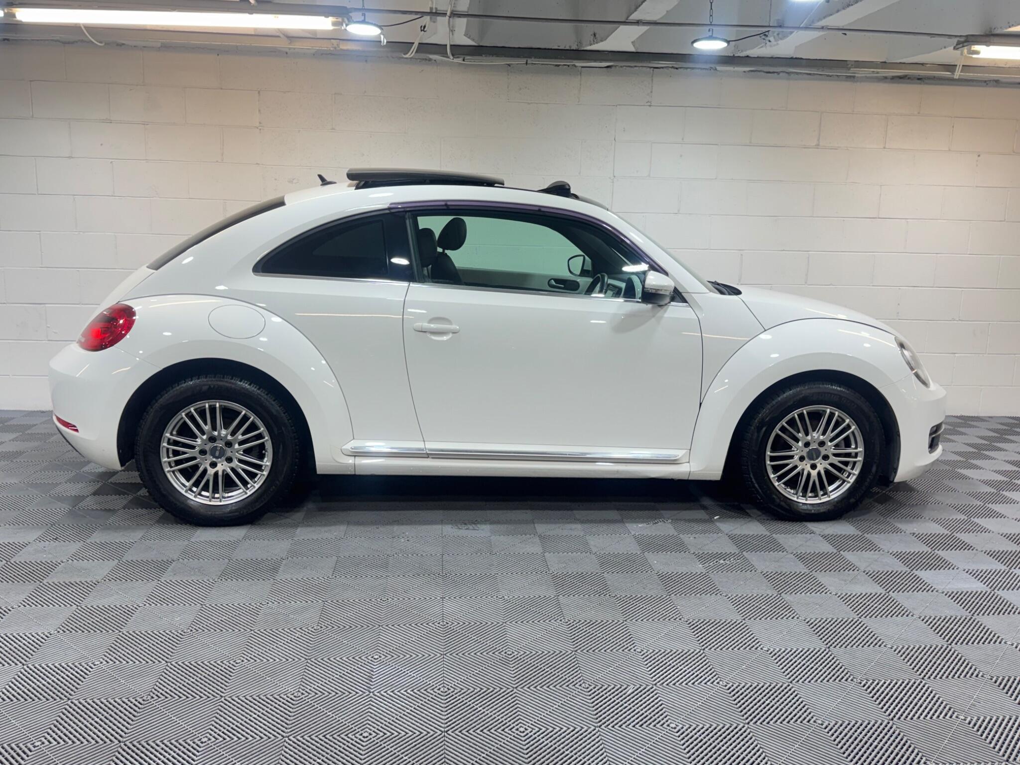 Volkswagen Beetle - Image 5