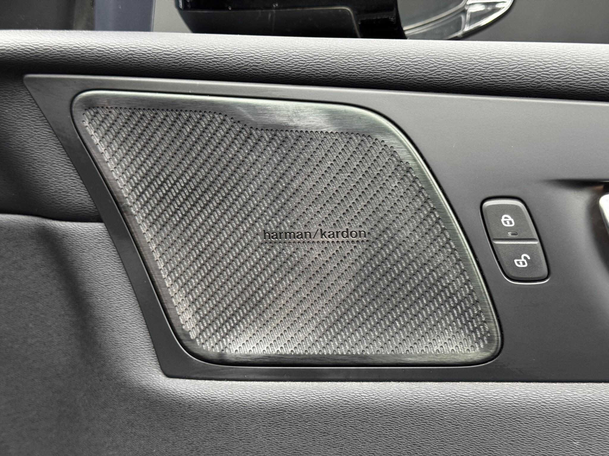 Volvo XC60 - Image 40