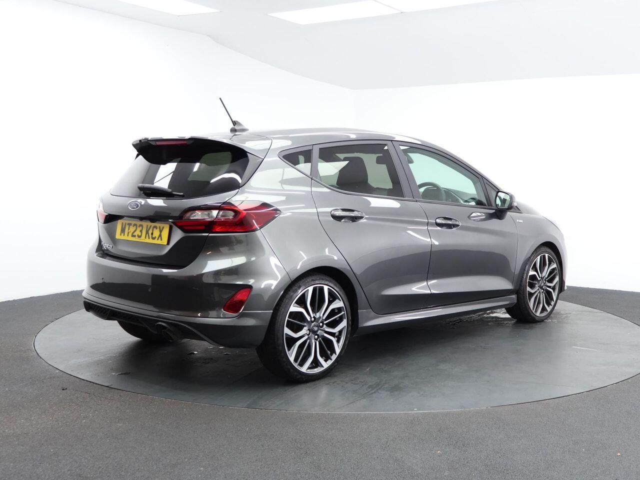 Ford Fiesta - Image 12