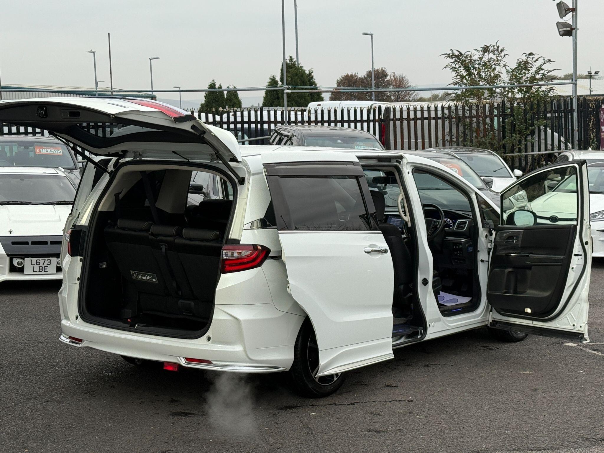 Honda Odyssey - Image 2