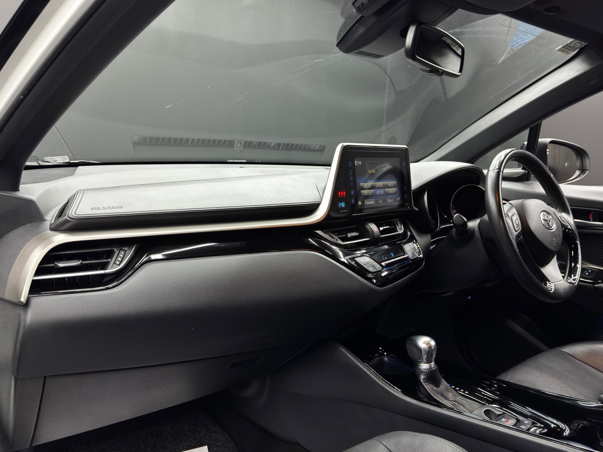 Toyota C-Hr - Image 11