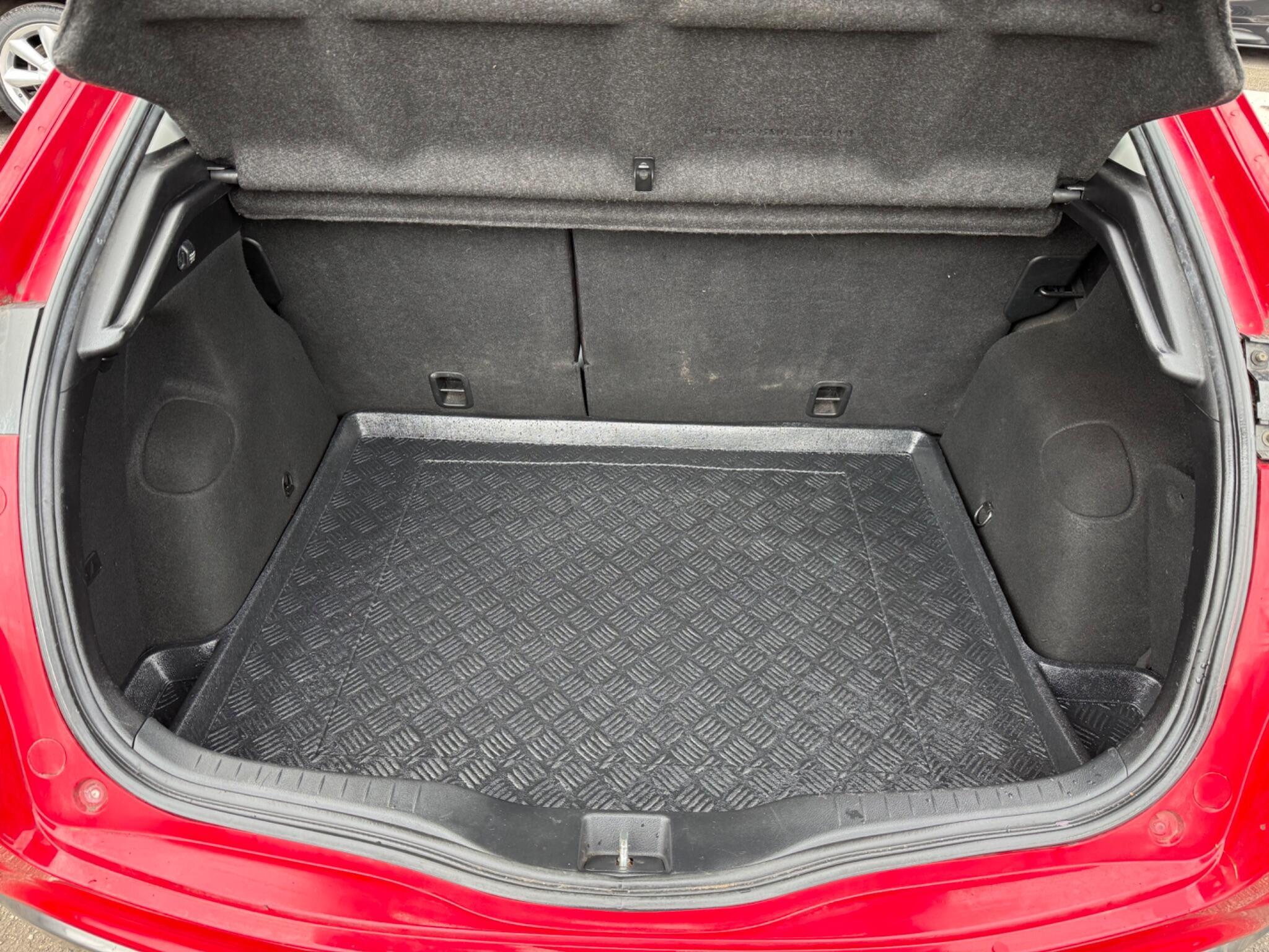 Honda Civic - Image 30