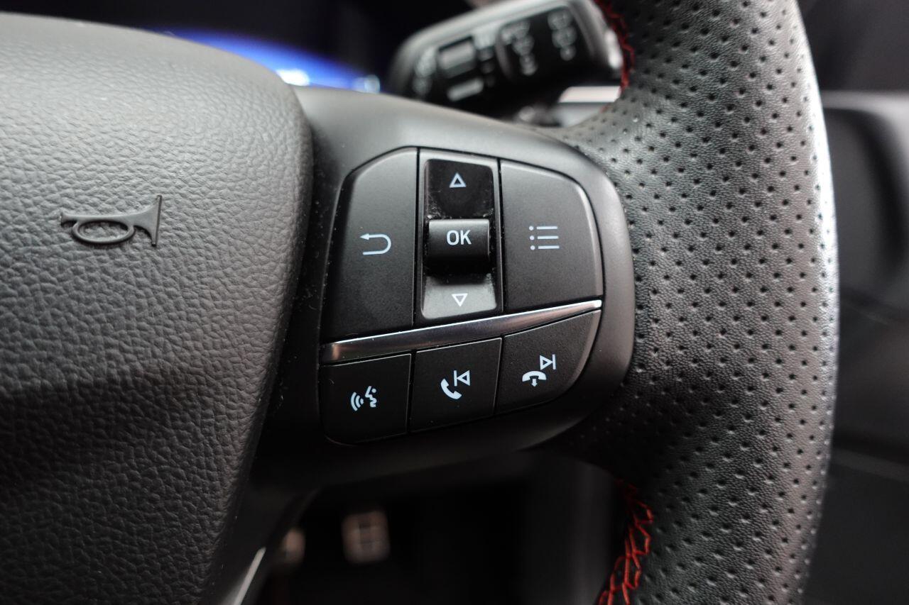 Ford Kuga - Image 38