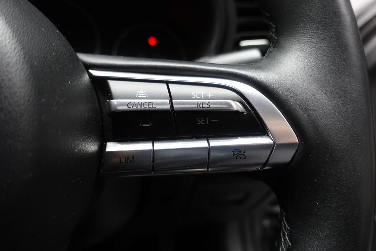 Mazda MAZDA3 - Image 44