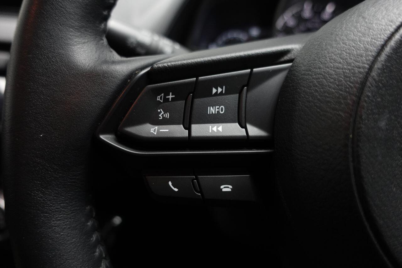 Mazda MAZDA2 - Image 30