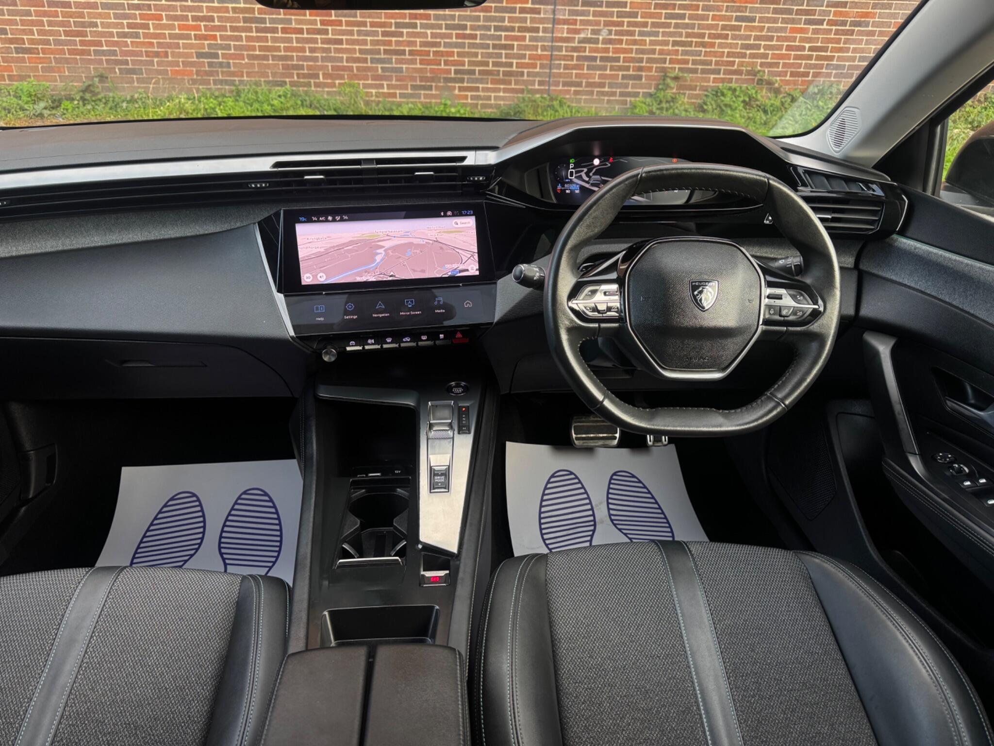 Peugeot 308 - Image 20