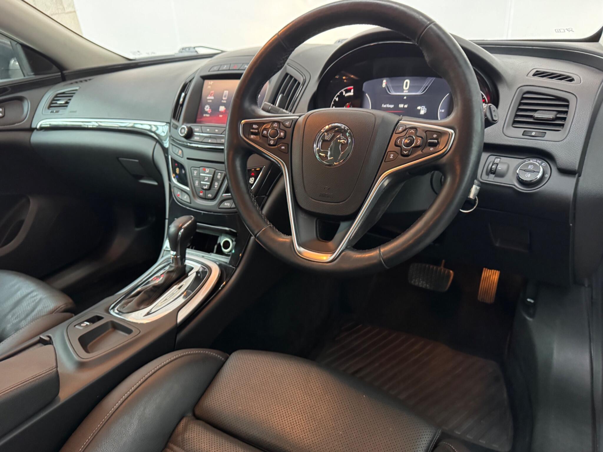 Vauxhall Insignia - Image 4