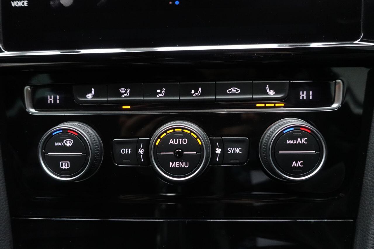 Volkswagen Golf - Image 49