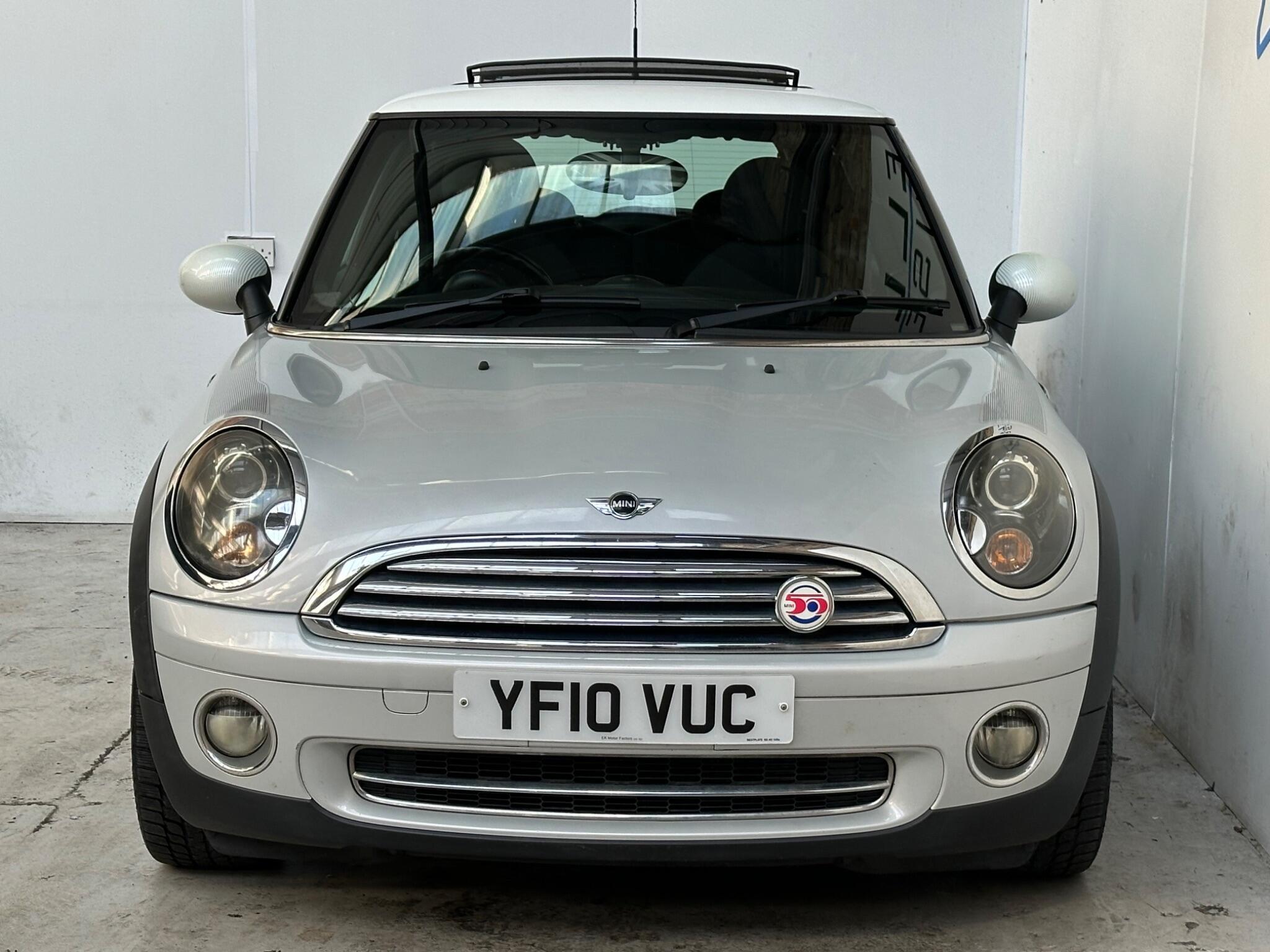 MINI Hatch - Image 2