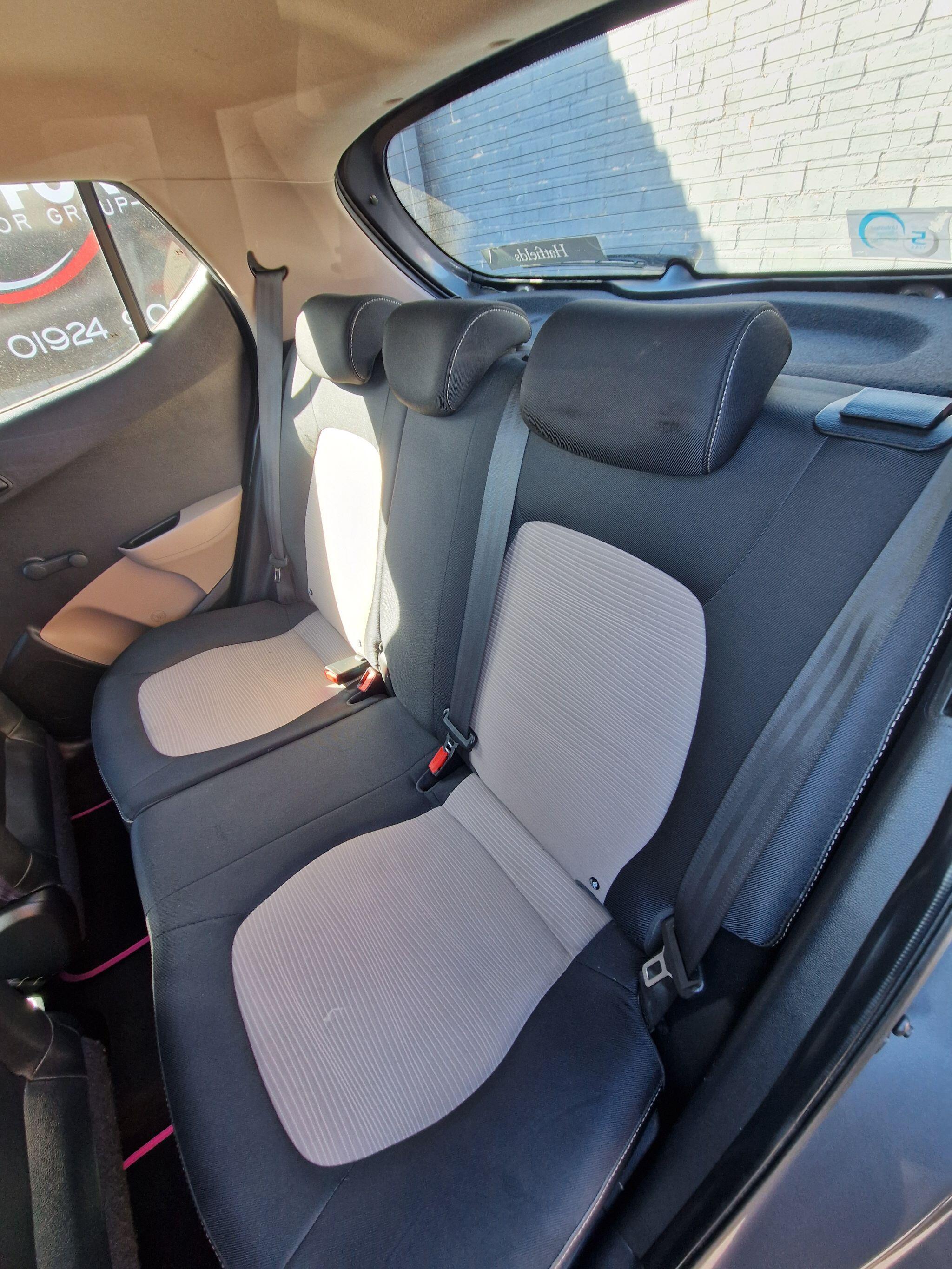 Hyundai i10 - Image 39