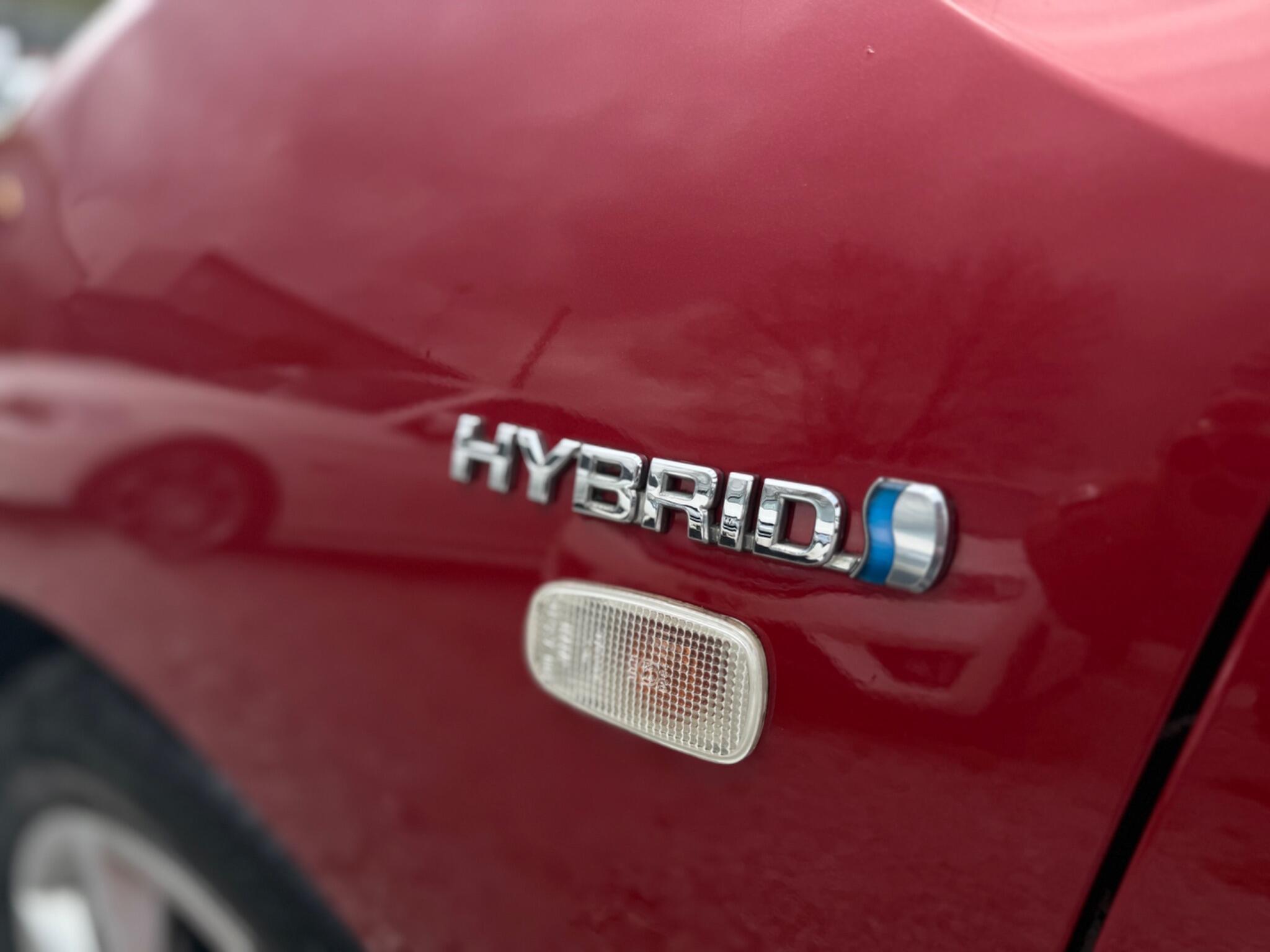 Toyota Prius - Image 20