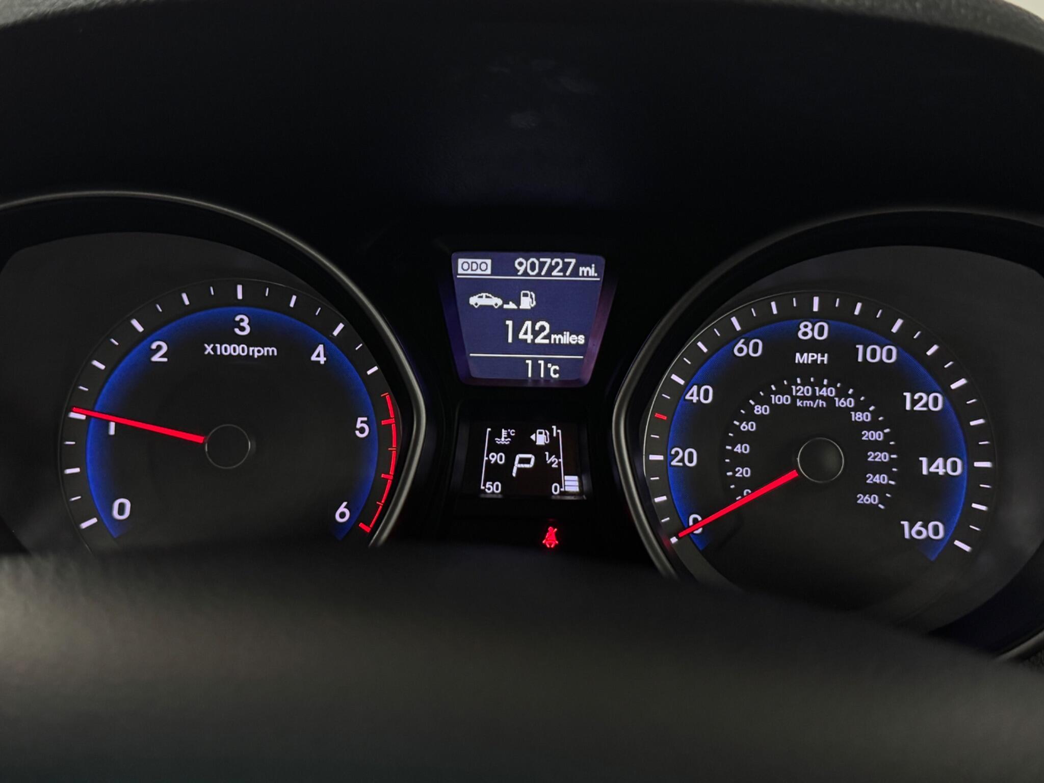 Hyundai i30 - Image 12