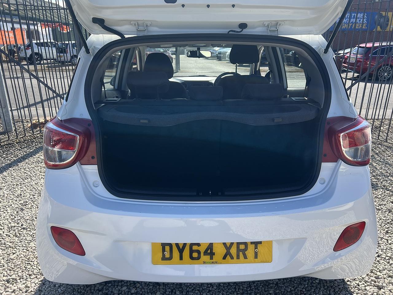 Hyundai i10 - Image 11