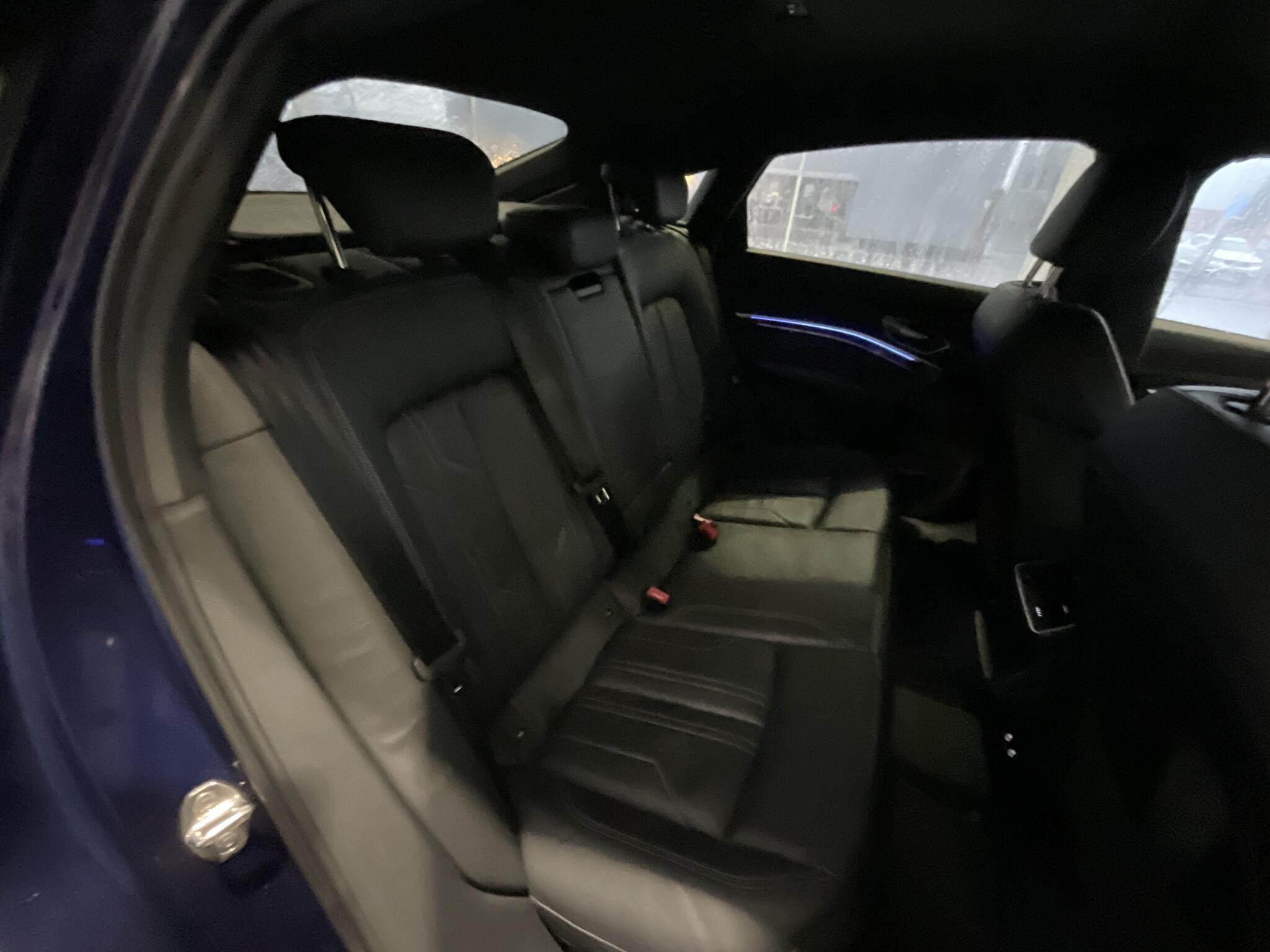 Audi E-Tron - Image 11