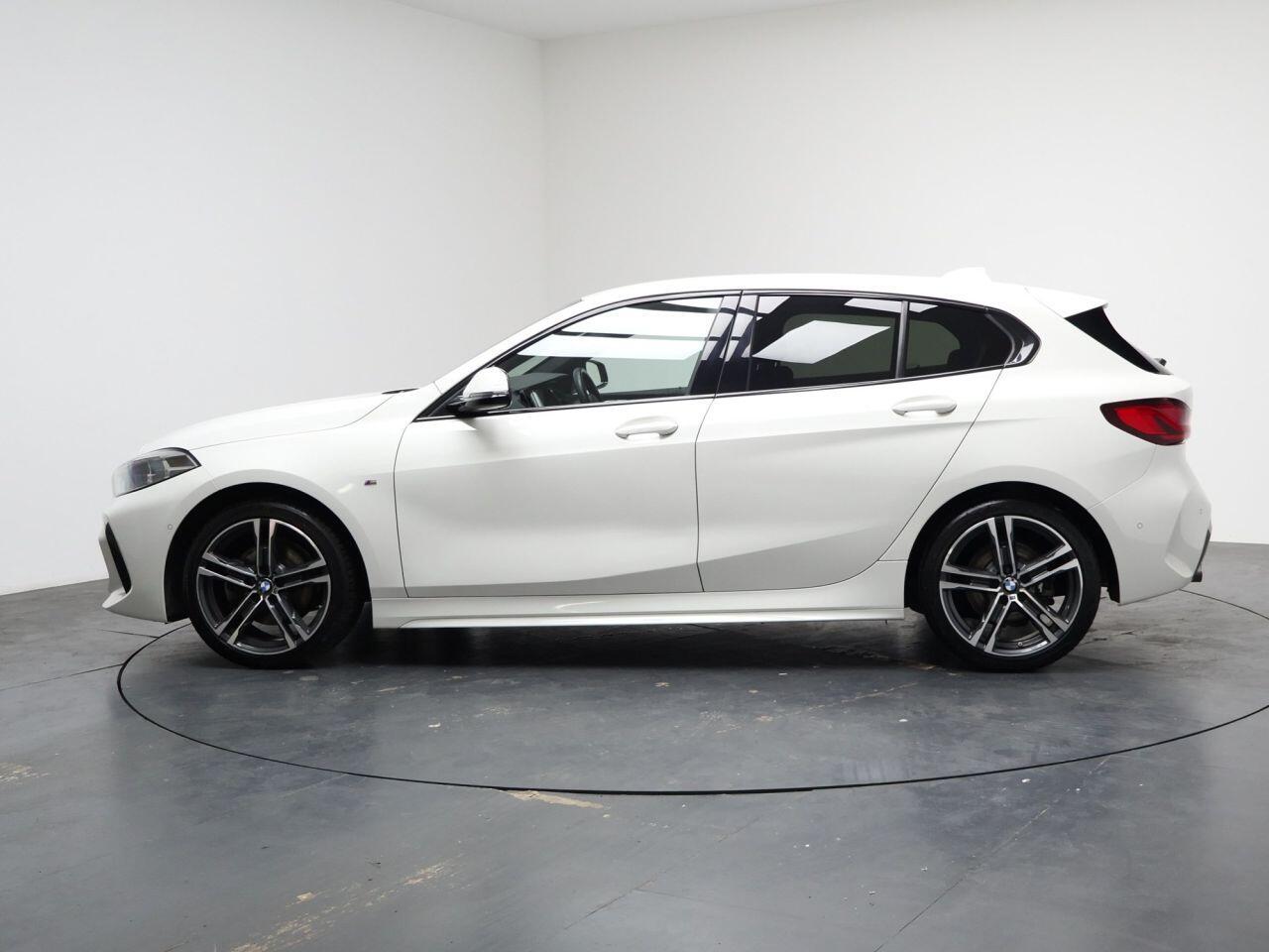 BMW 1 Series - Image 8