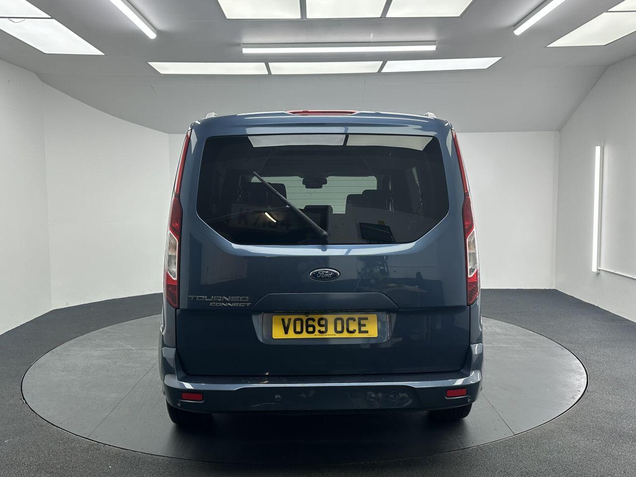 Ford Grand Tourneo Connect - Image 11