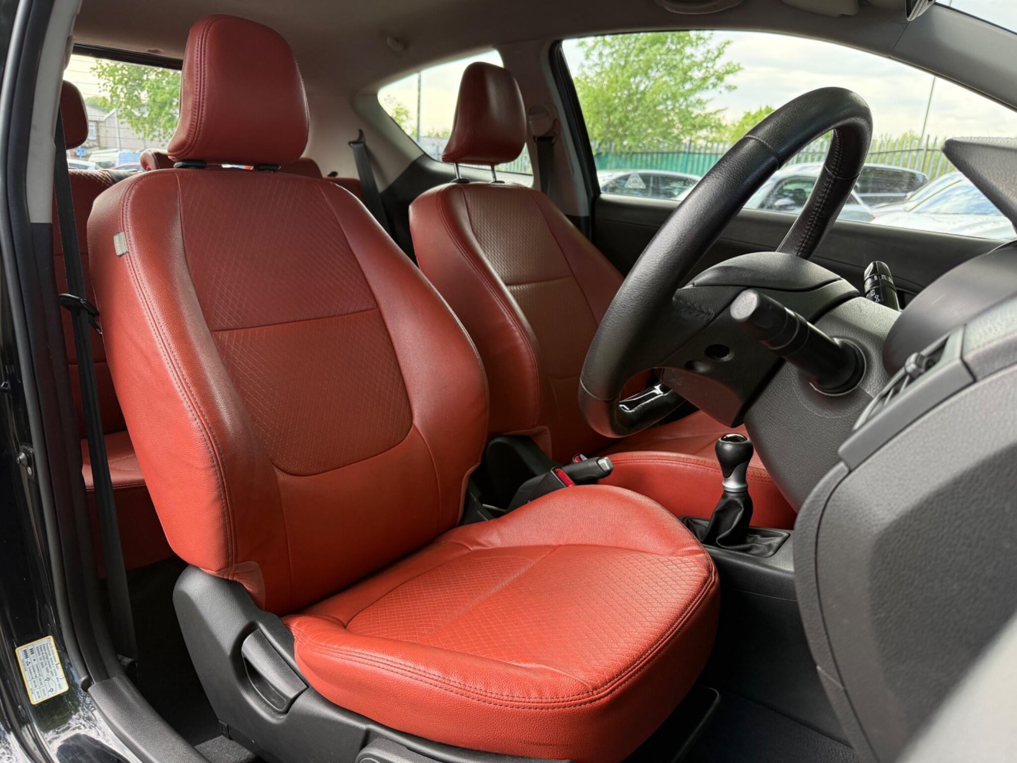 Kia Picanto - Image 11