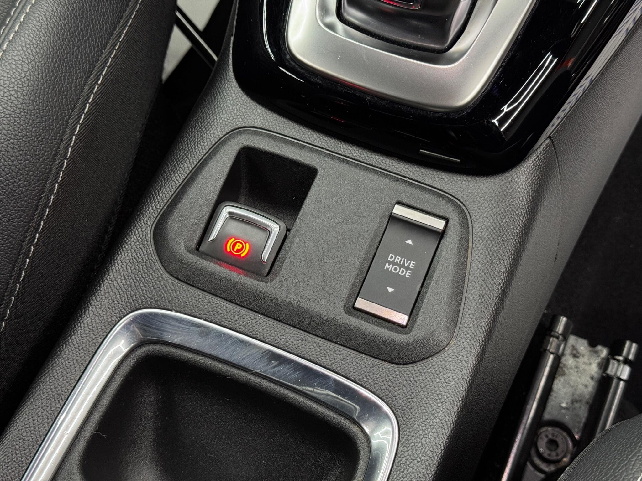 Vauxhall Corsa - Image 25