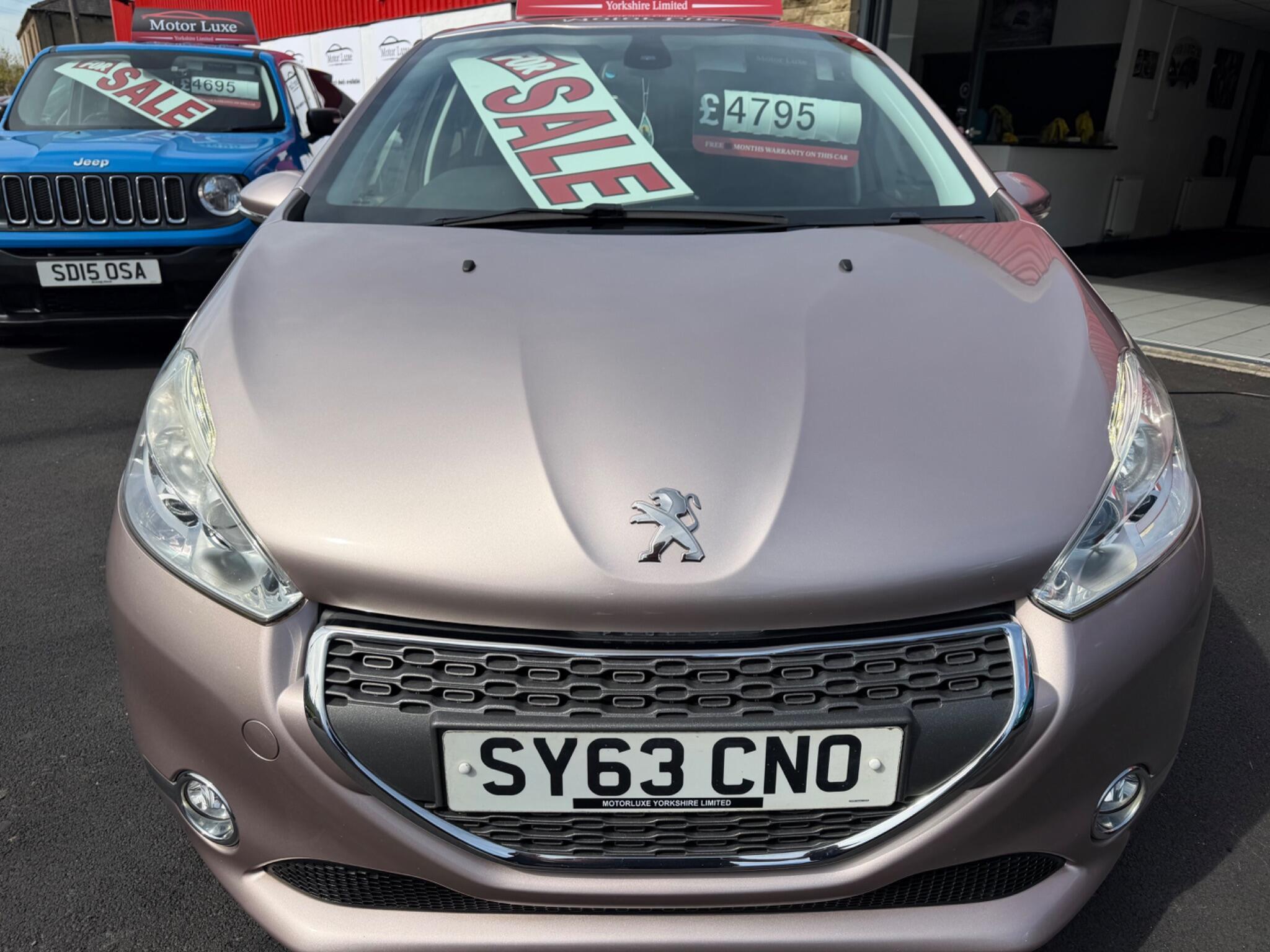 Peugeot 208 - Image 2