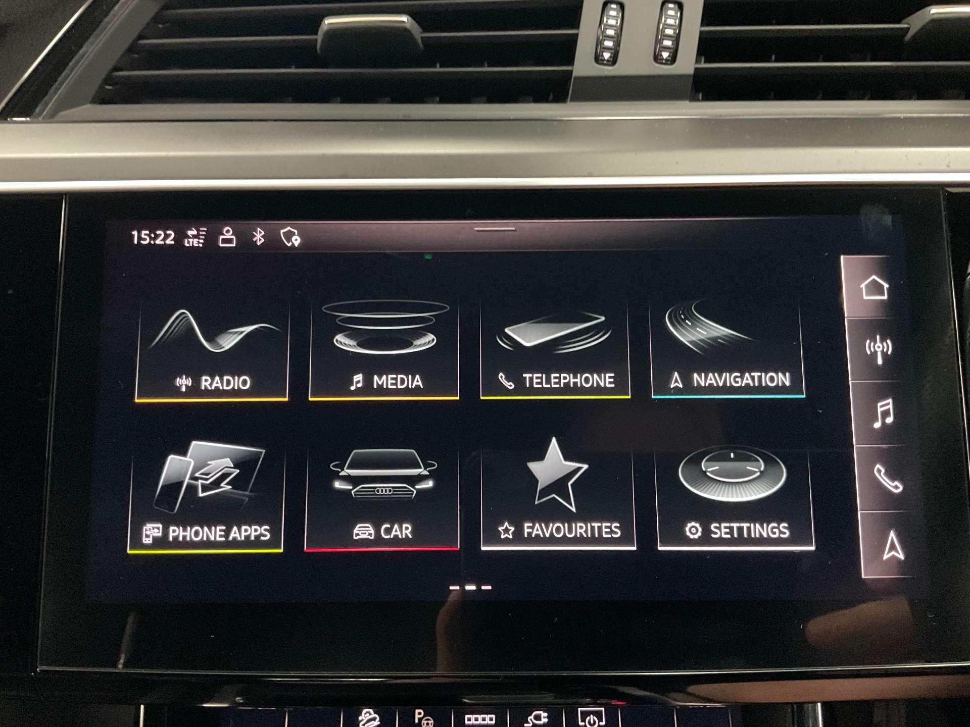 Audi E-Tron - Image 16