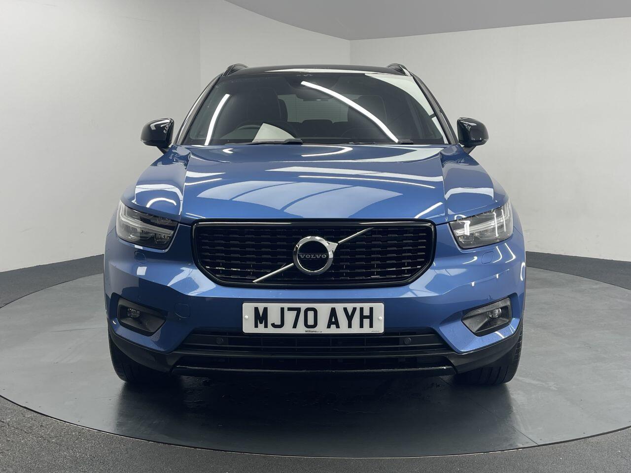 Volvo XC40 - Image 12